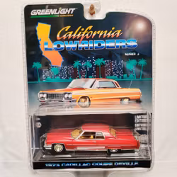 Skala 1/64 Greenlight, "California LowRiders" - Cadillac Coupe DeVille 73'