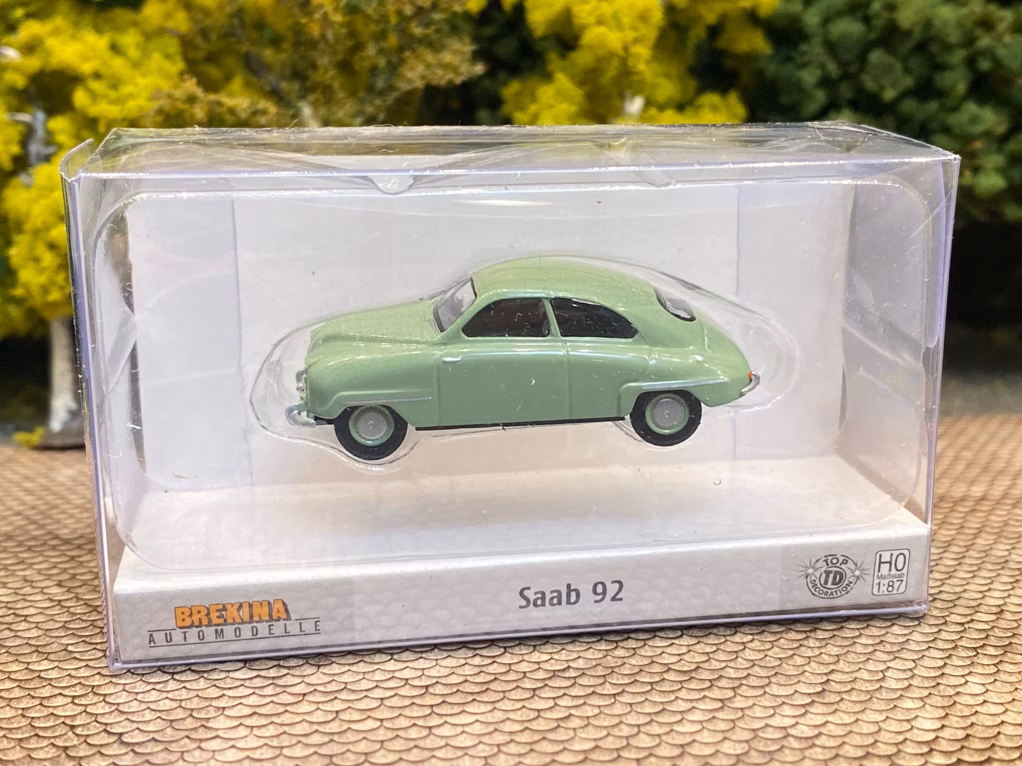 Skala 1/87 H0 - SAAB 92, Light green fr Brekina