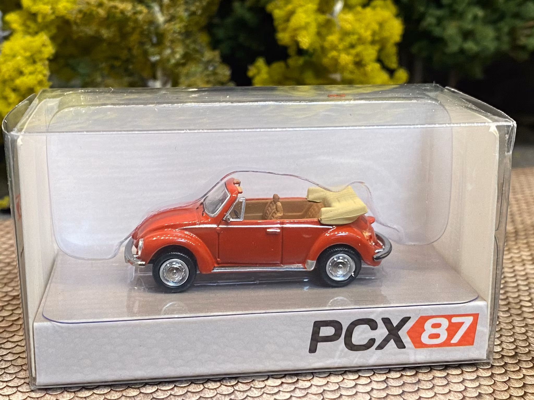 Skala 1/87 - Volkswagen Beetle Cab, Red fr PCX87