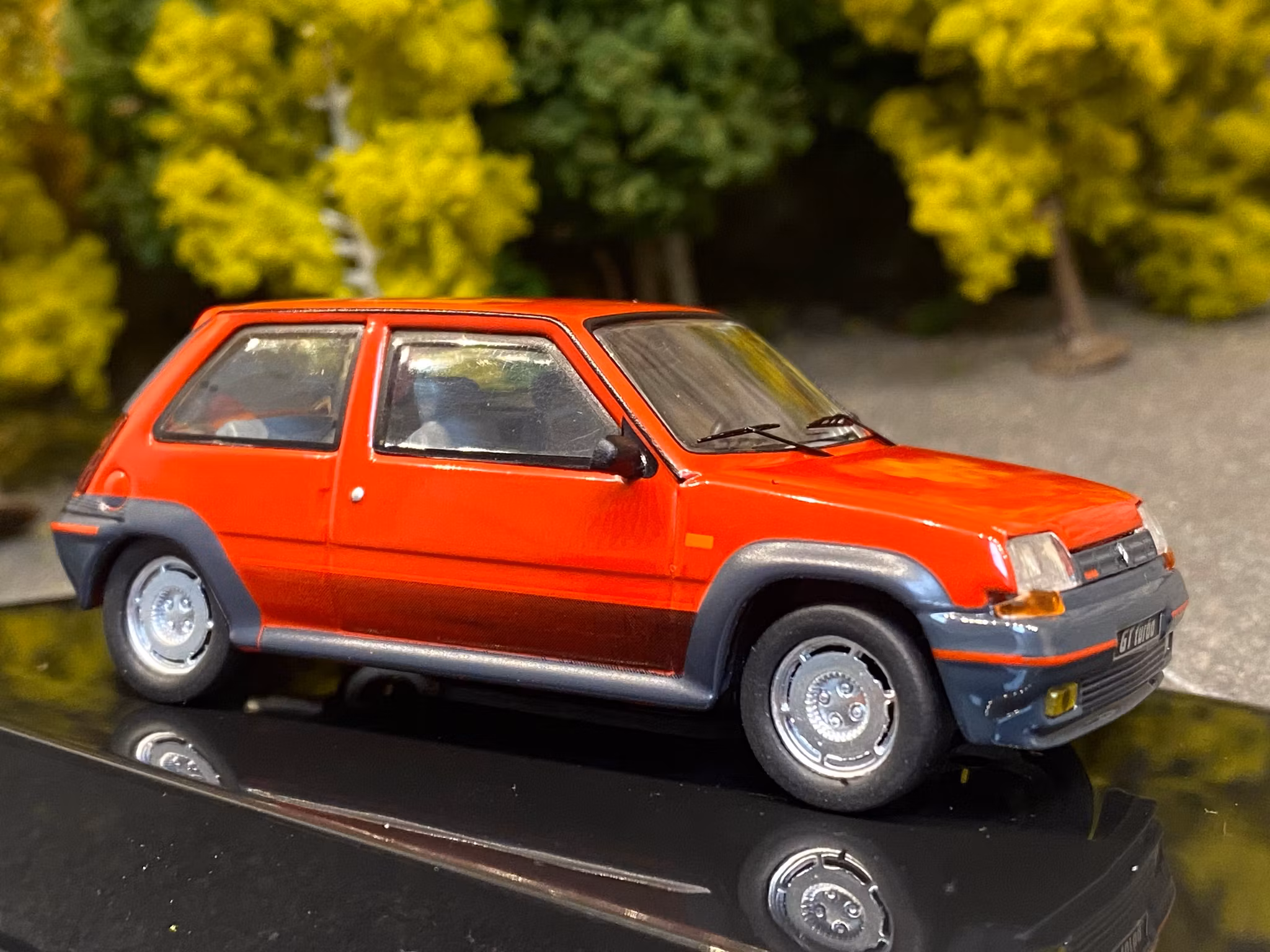 Skala 1/43 Renault 5 GT Turbo 1985, Red fr IXO Models