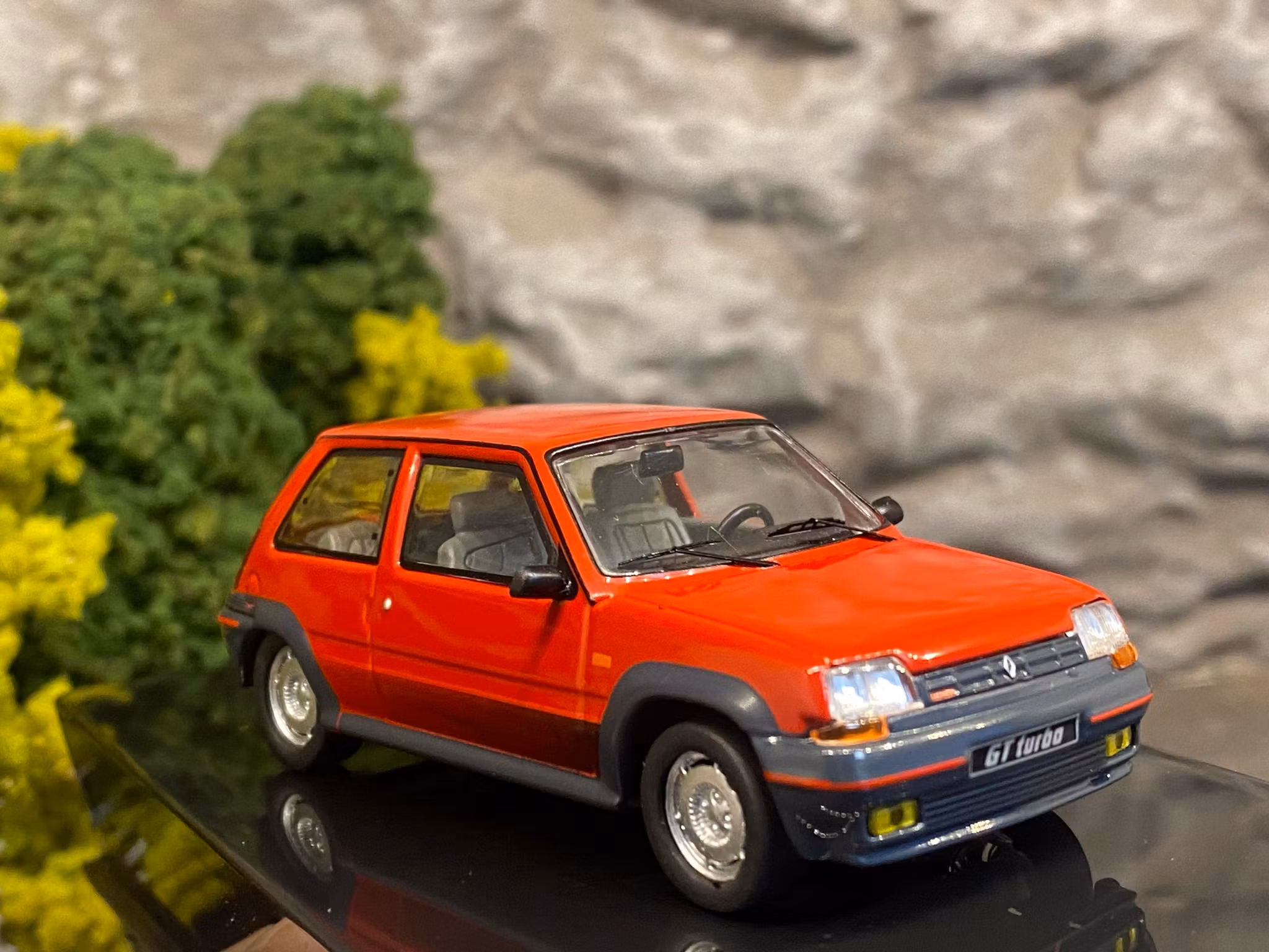 Skala 1/43 Renault 5 GT Turbo 1985, Red fr IXO Models