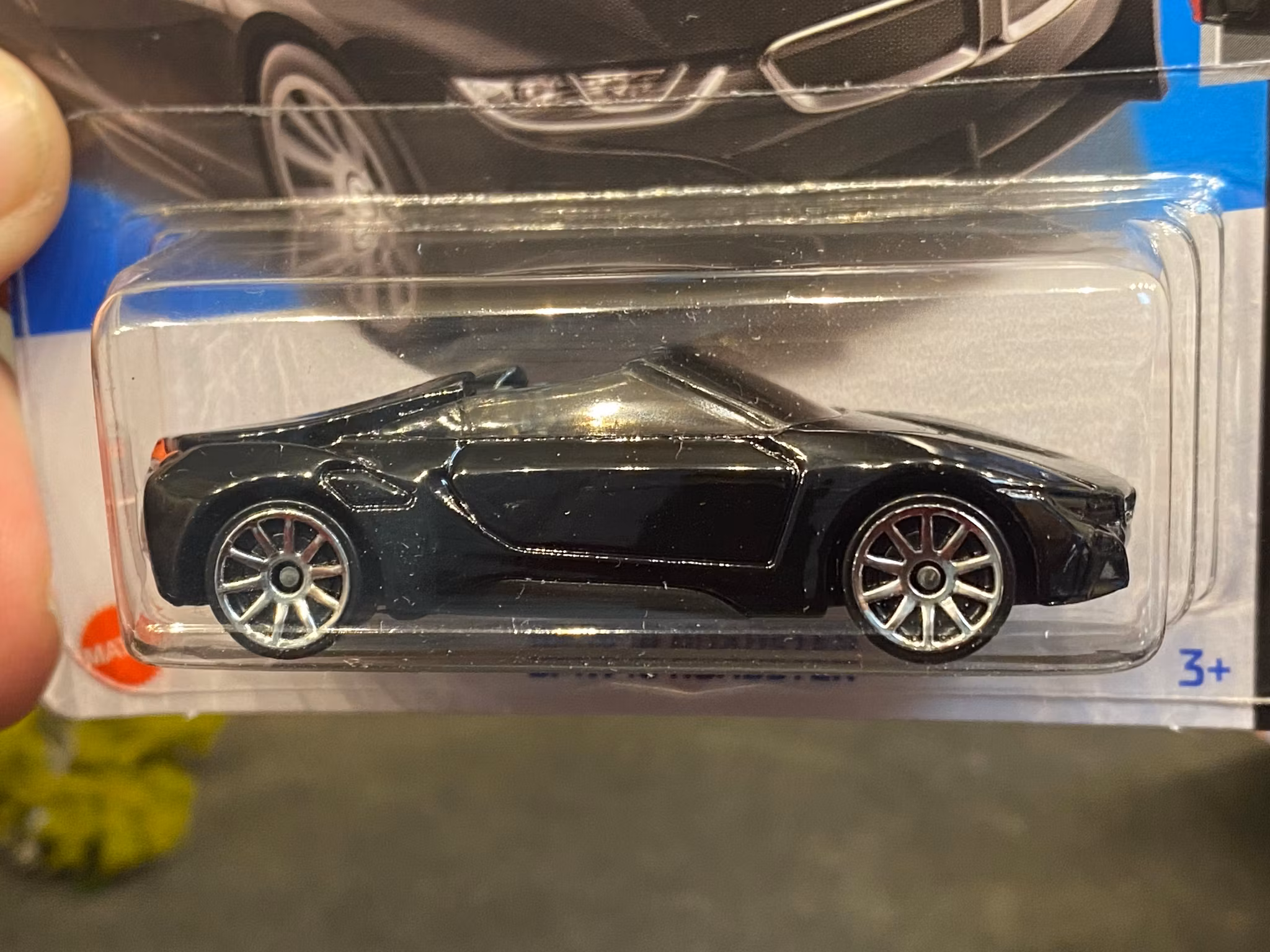 Skala 1/64, Hot Wheels "HW ROADSTERS": BMW i8 Roadster