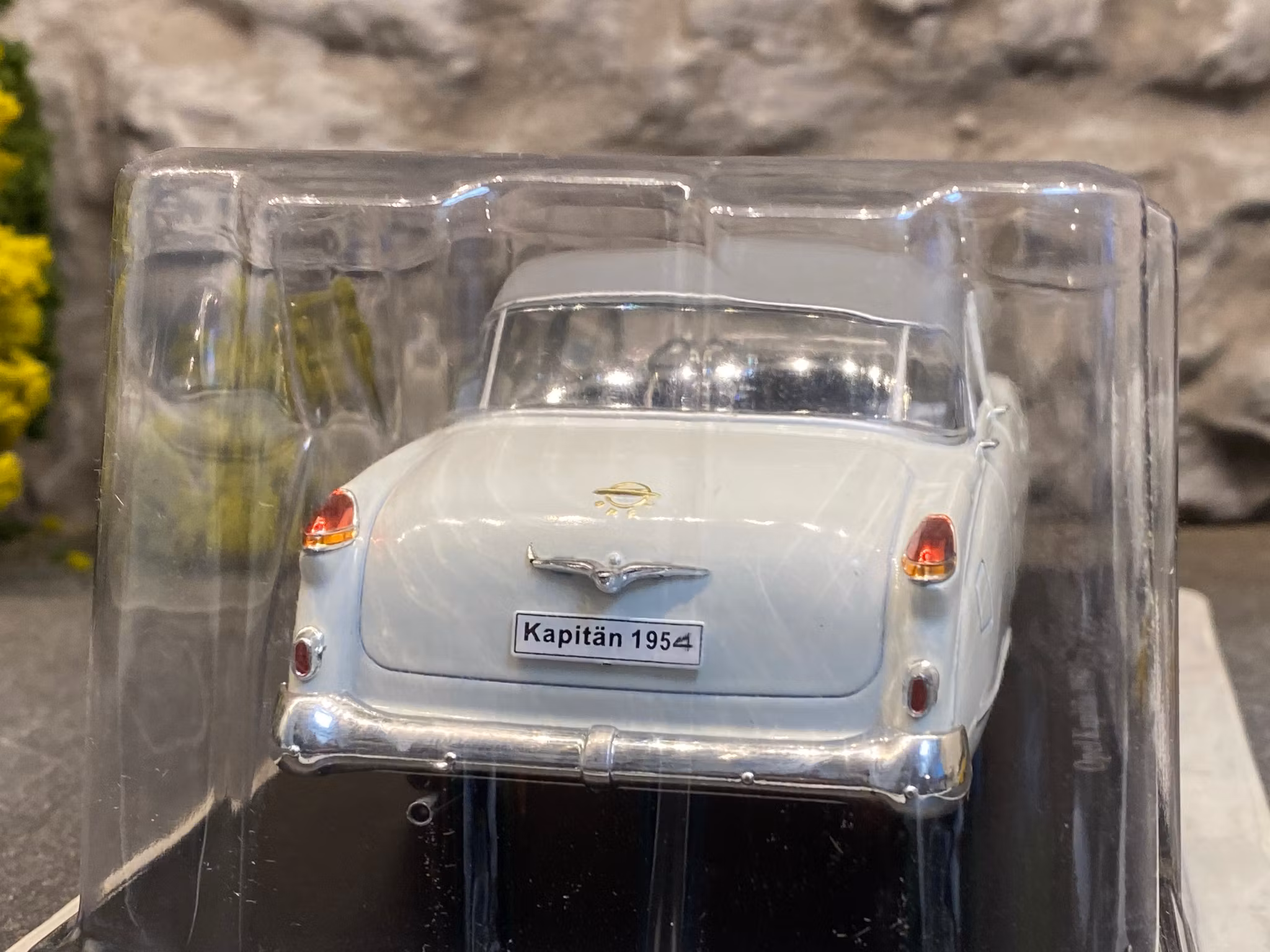 Skala 1/24 Opel Kapitän 1954' White/Grey fr Hachette