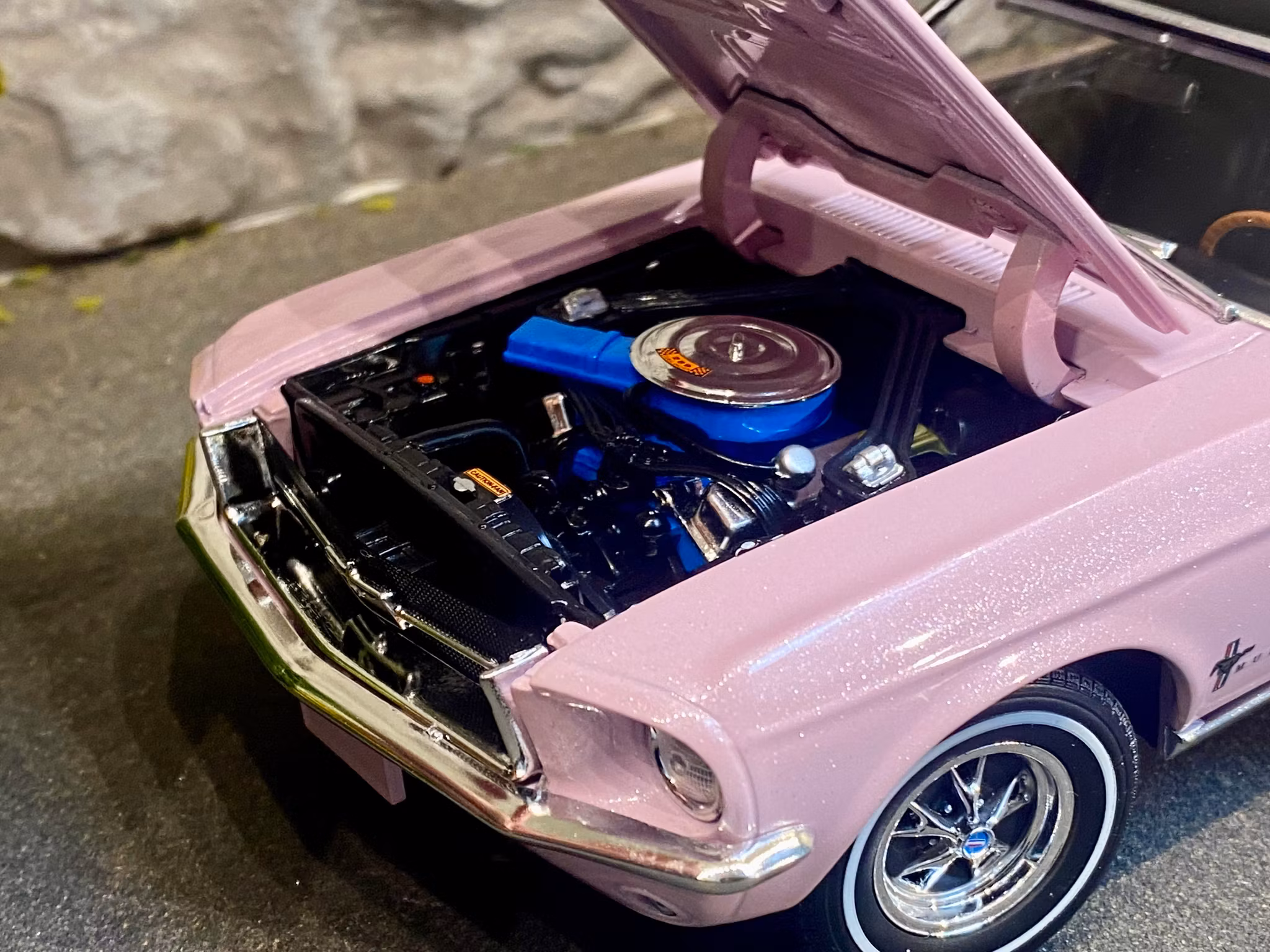 Skala 1/18 1967 Ford Mustang Coupe, Evening Orchid fr Greenlight