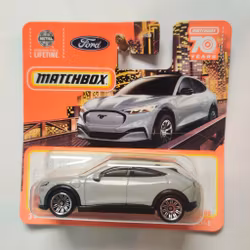 Skala 1/64 Matchbox 70 years - Ford Mustang Mach-E 2021, Grå/grey