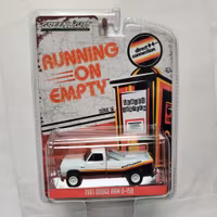 Skala 1/64 Greenlight "Running on Empty" Dodge RAM D-150 '81 "direct connection" Ser.16