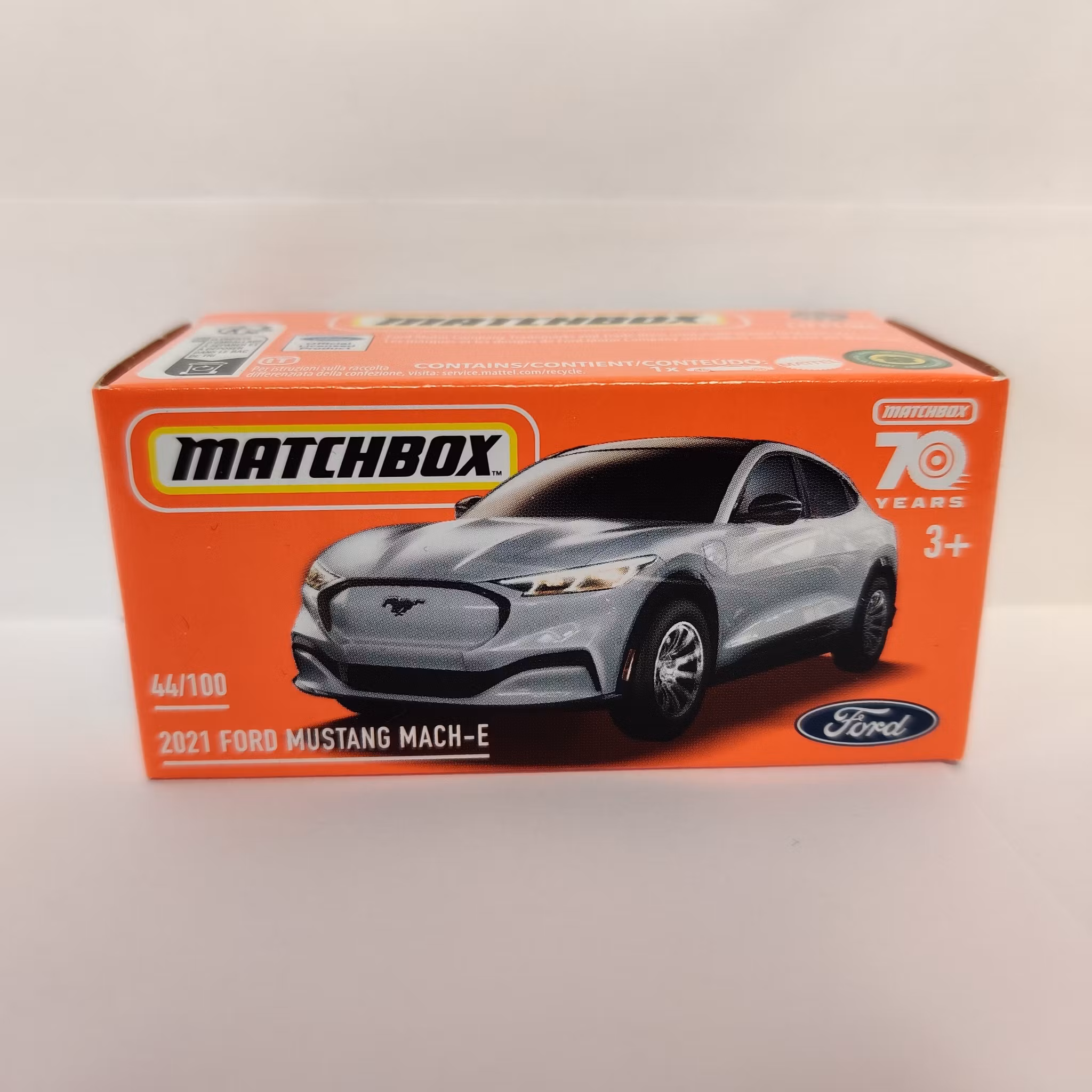 Skala 1/64 Matchbox 70 years - Ford Mustang Mach-E 2021, Grå/grey