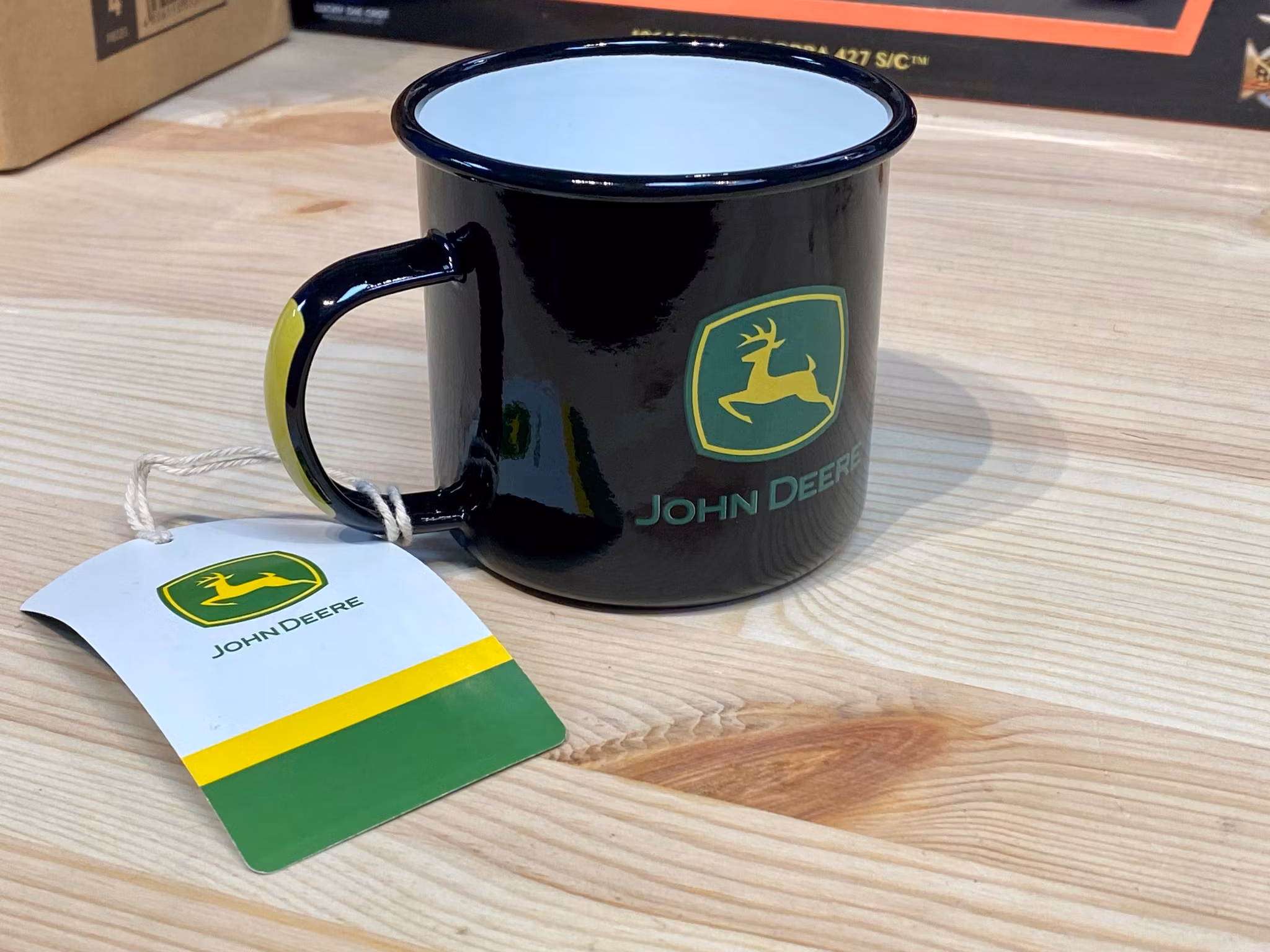 Enamel Mug/Emaljmugg - John Deere fr Nostalgic Art