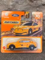 Skala 1/64 Matchbox 70 years - 2021 Ford Mustang Mach-E, NY Cab/Taxi