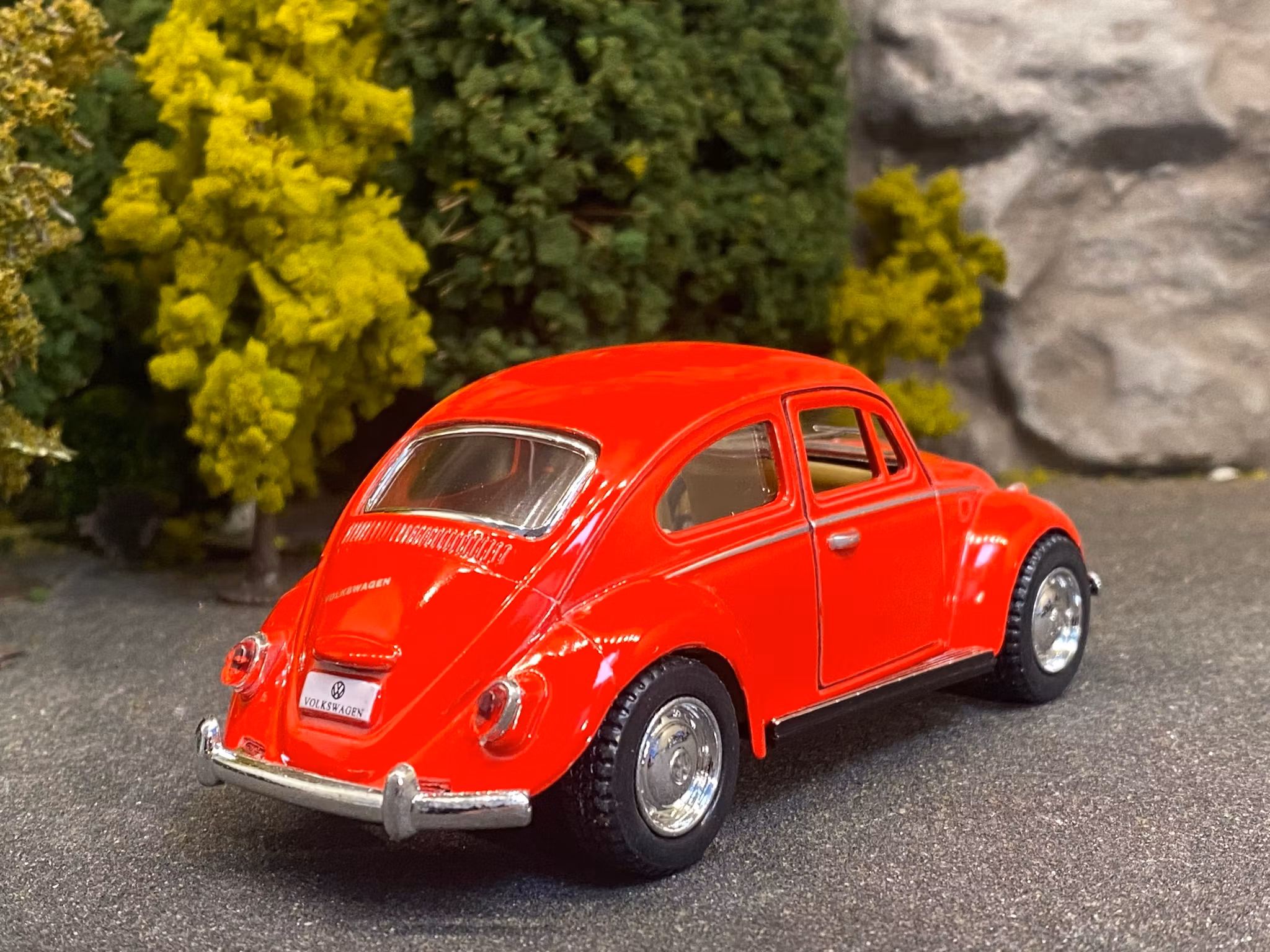 Skala 1/32 Volkswagen Beetle/Bubbla Typ 1 1967' Red fr Kinsmart