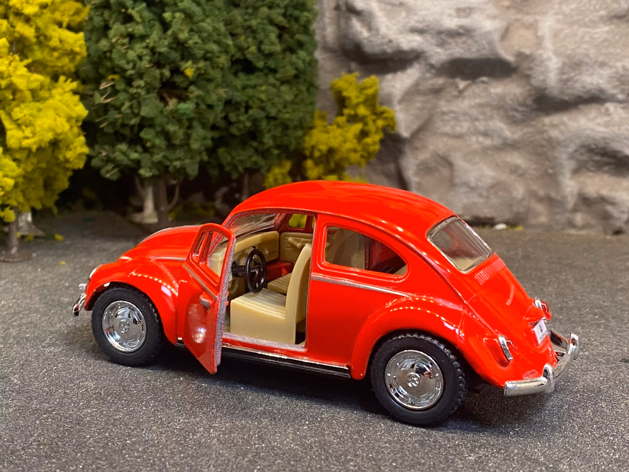 Skala 1/32 Volkswagen Beetle/Bubbla Typ 1 1967' Red fr Kinsmart