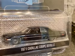Skala 1/64 Black Bandit fr Greenlight: Cadillac Coupe Deville 71'