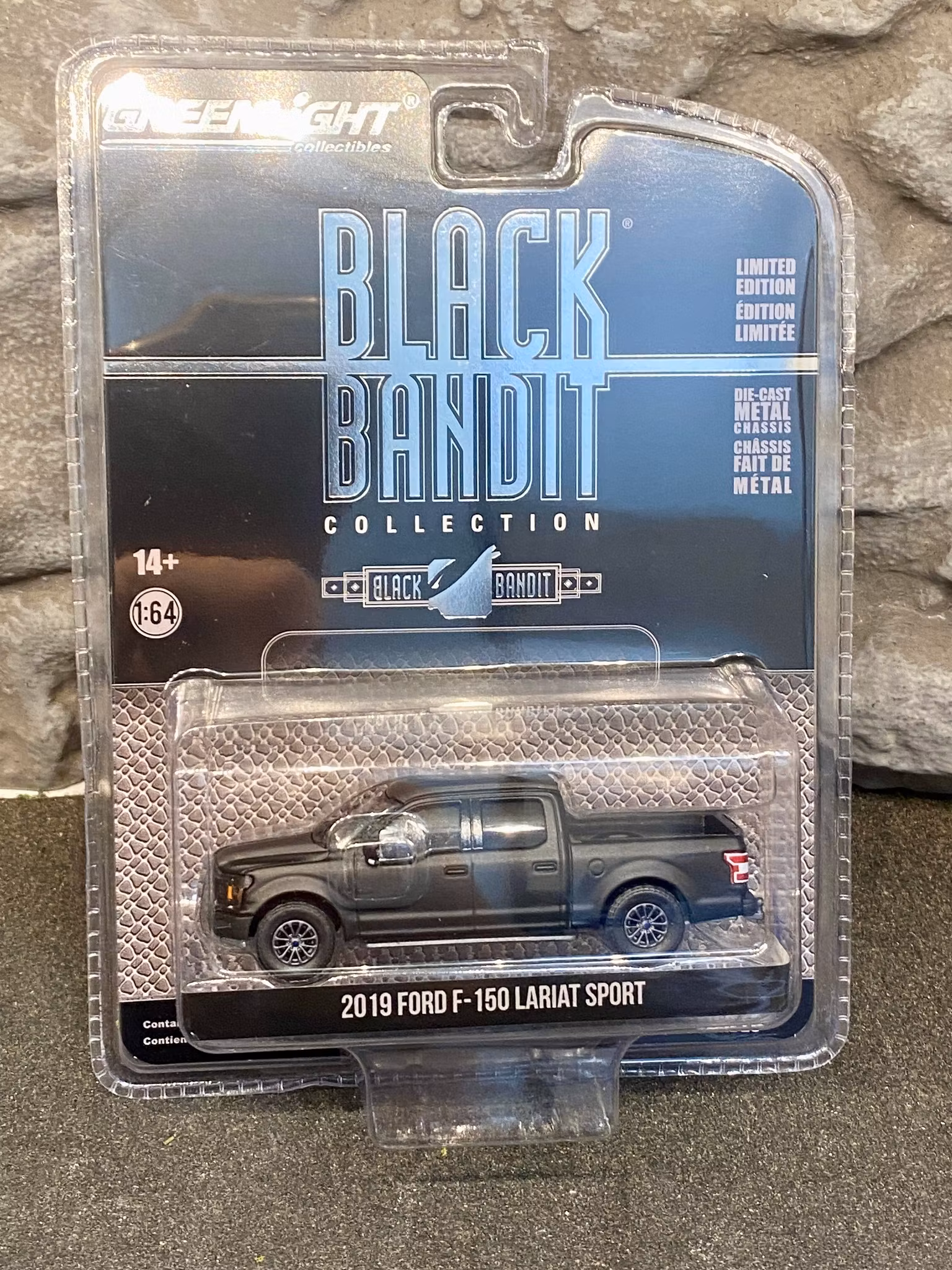 Skala 1/64 Black Bandit fr Greenlight: Ford F-150 Lariat Sport 2019'