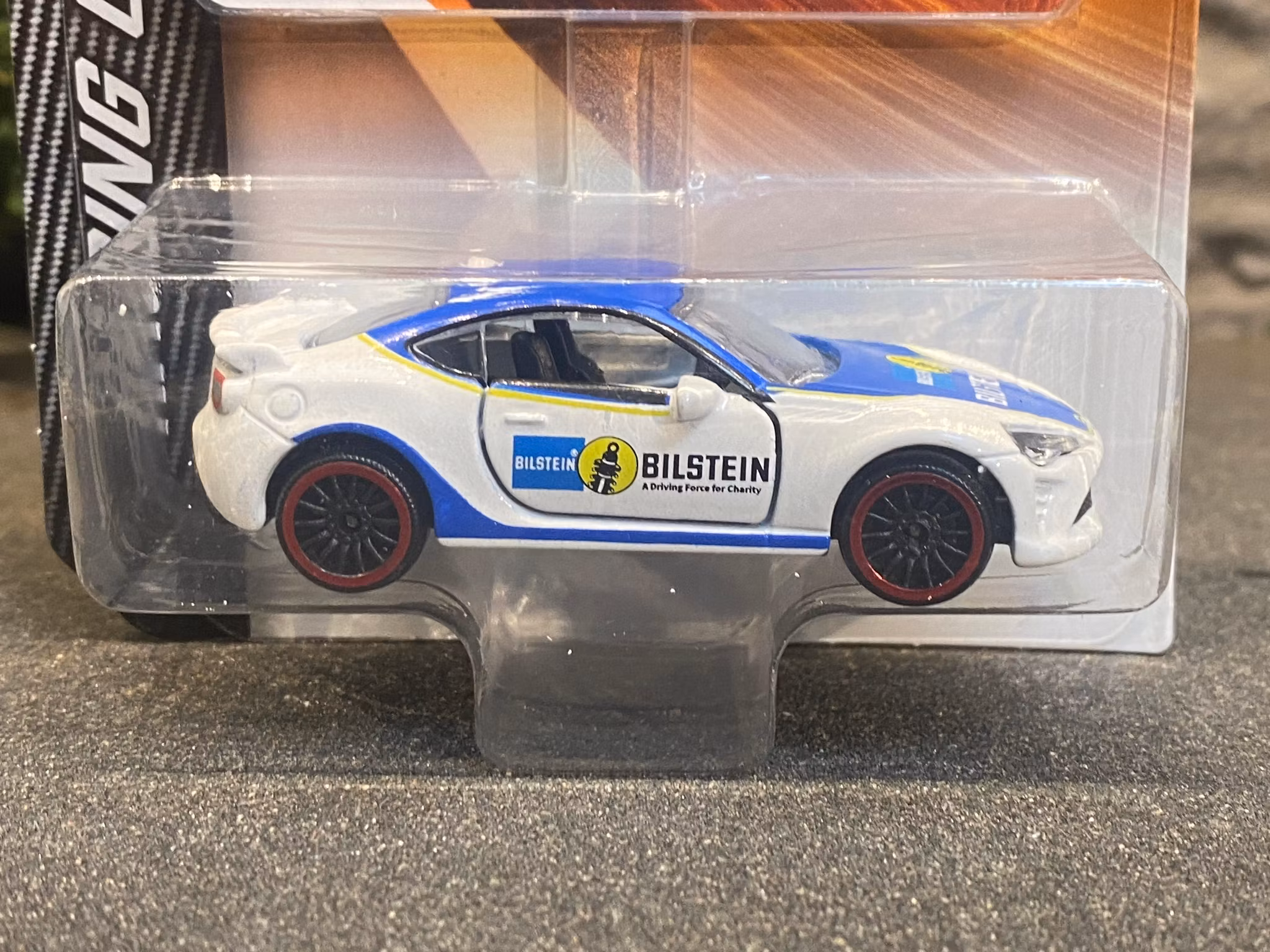 Skala 1/64 fr Majorette - Racing Cars: Toyota GT86