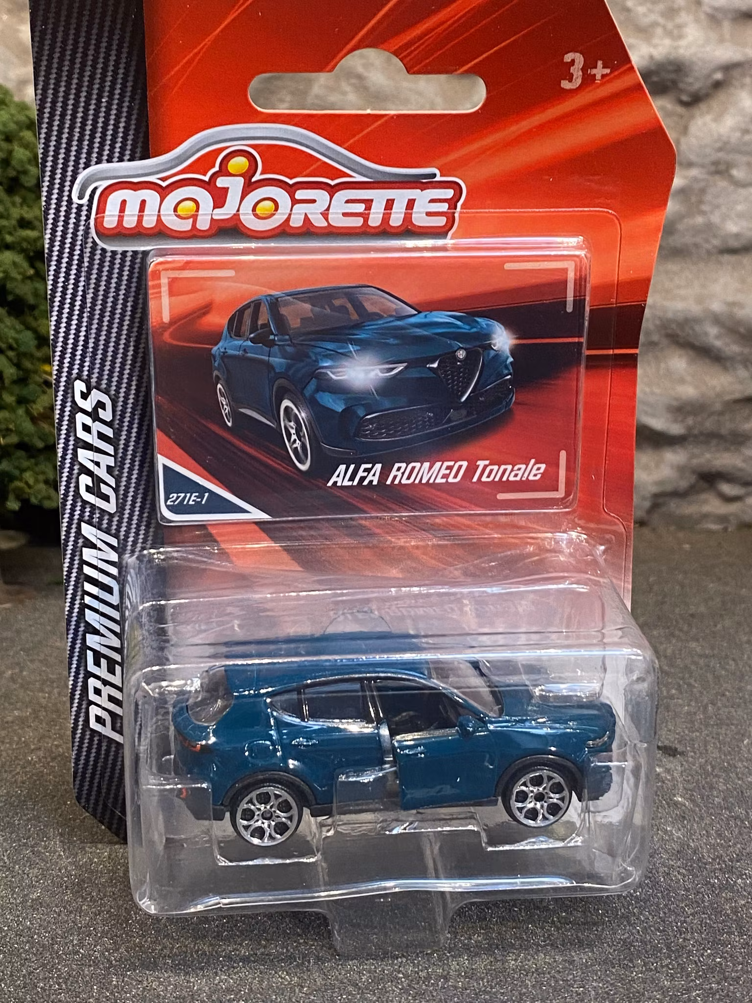 Skala 1/64 fr Majorette - Premium Cars: Alfa Romeo Tonale