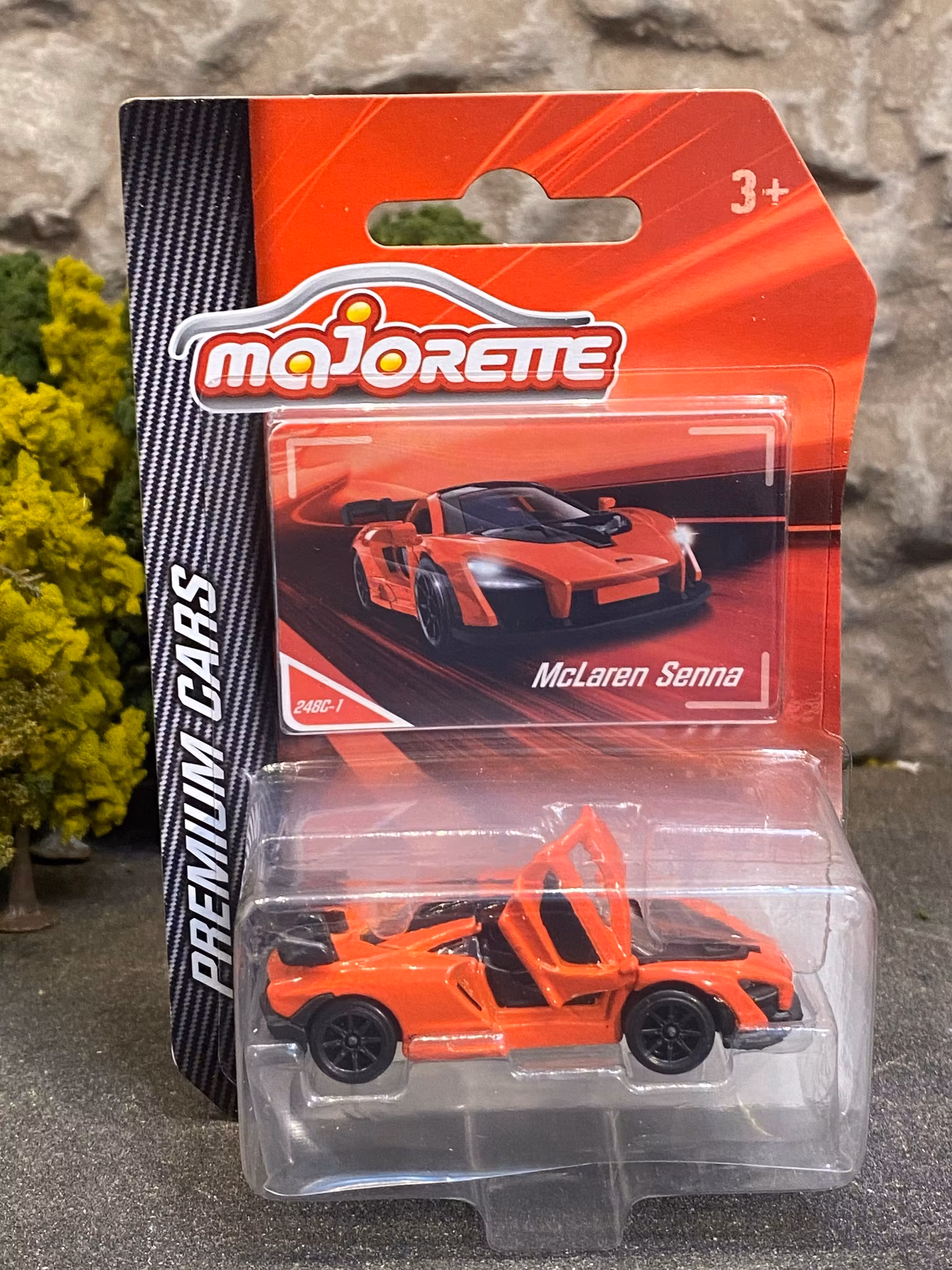 Skala 1/64 fr Majorette - Premium Cars: McLaren Senna, Orange