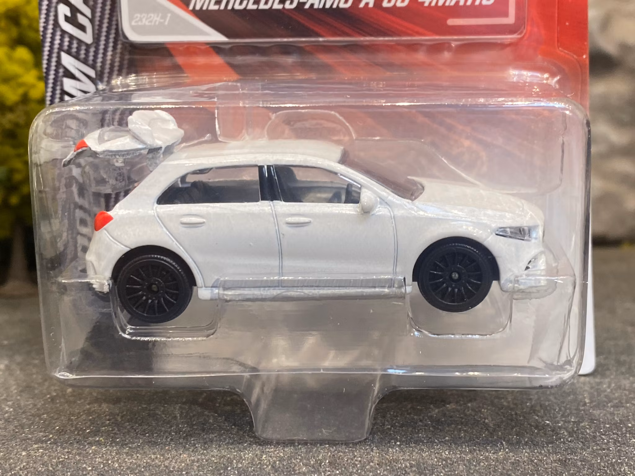 Skala 1/64 fr Majorette - Premium Cars: Mercedes-AMG A 35 4Matic