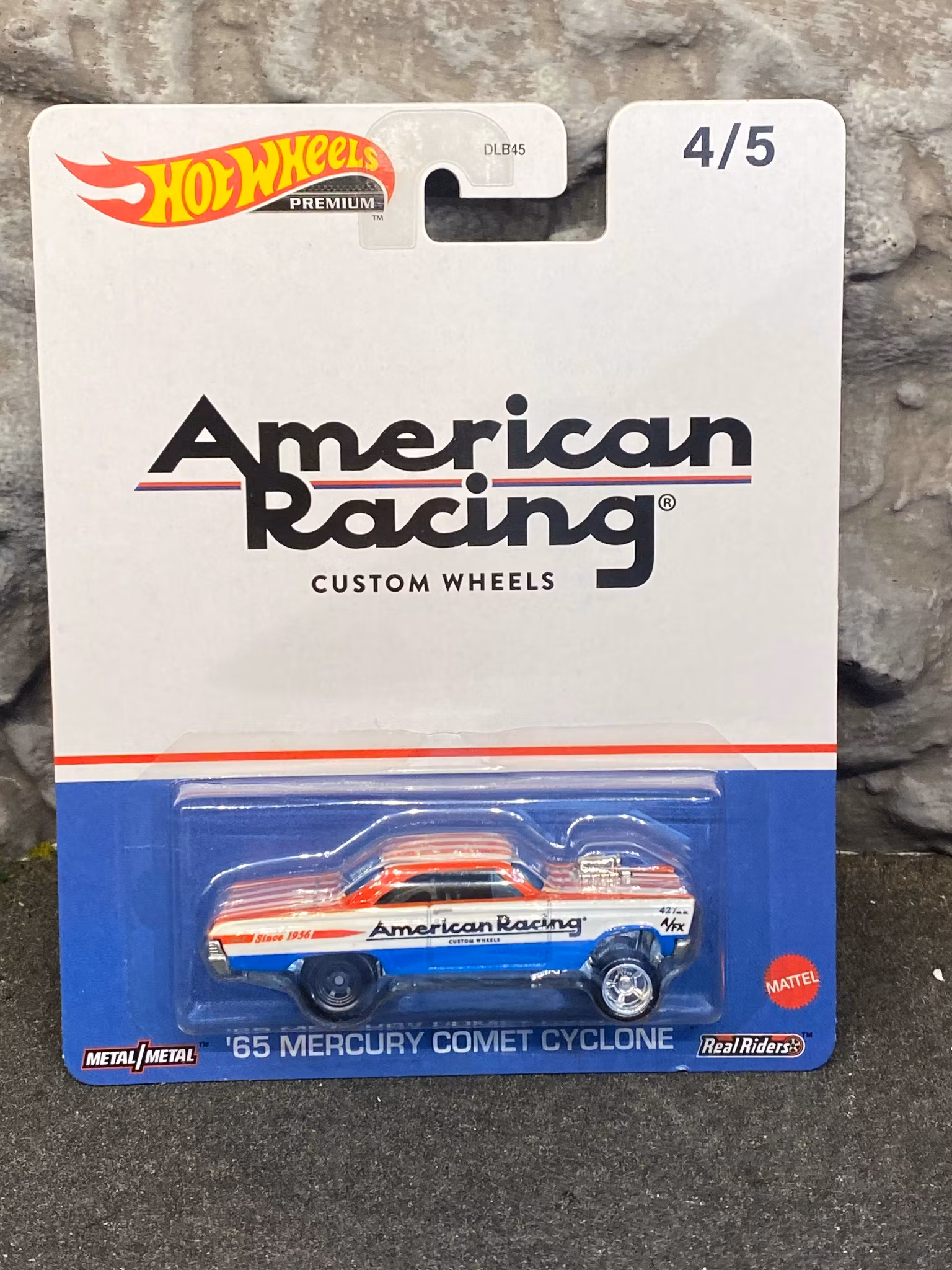 Skala 1/64 Hot Wheels Premium: Mercury Comet Cyclone 65' American Racing