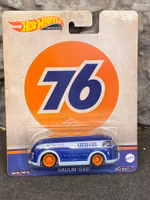 Skala 1/64 Hot Wheels Premium: Haulin Gas "Union"