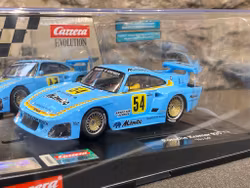Skala 1/32 Analog bil t bilbana fr Carrera: Porsche Kremer 935 K3 #54