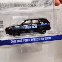 Skala 1/64 Greenlight Hollywood "Cold Pursuit" 2013 Ford Police Interceptor Utility