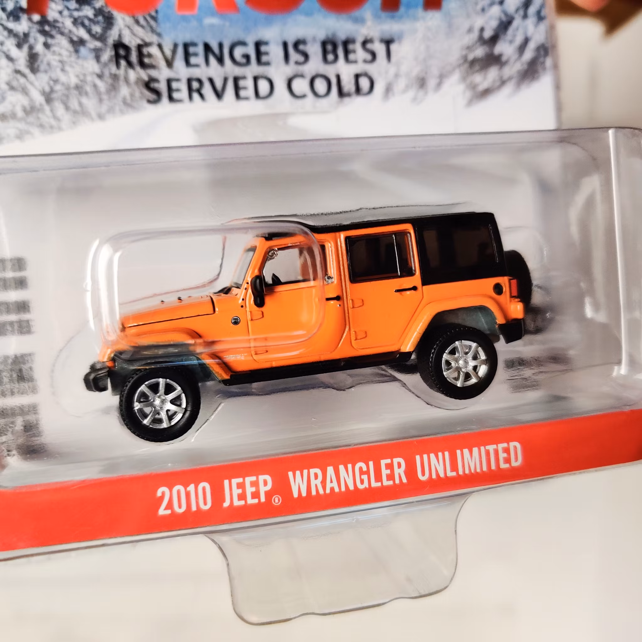 Skala 1/64 Greenlight Hollywood "Cold Pursuit" 2010 Jeep Wrangler Unlimited
