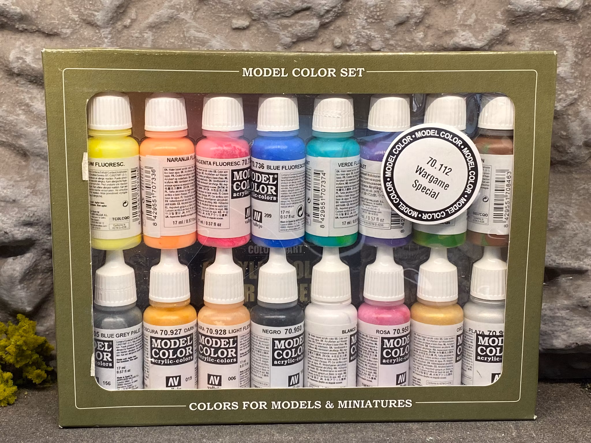 Vallejo Model Color Set: Wargame Special 16 flaskor á 17ml Art.nr 70112