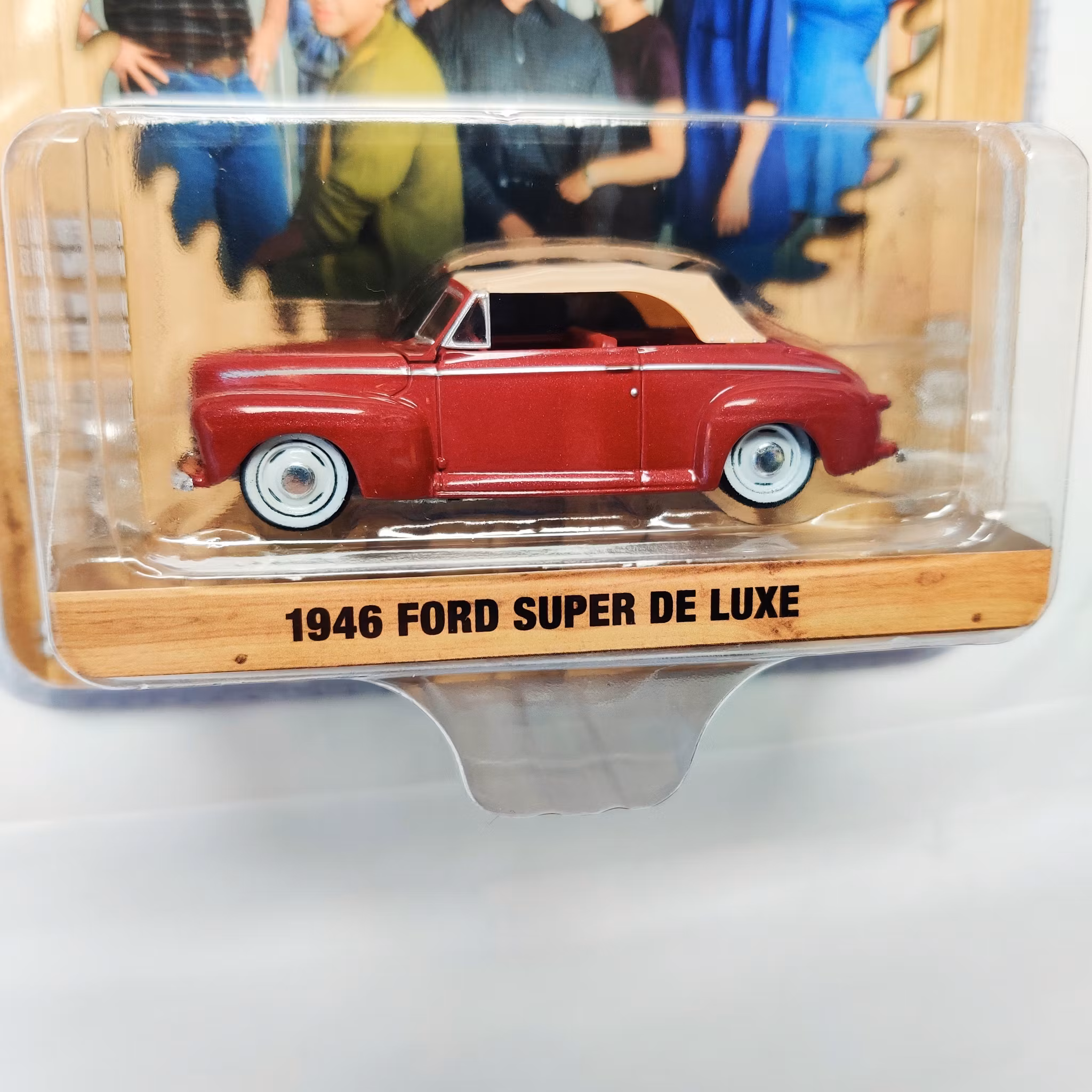 Skala 1/64 Greenlight Hollywood "Home Improvement" 1946 Ford Super De Luxe