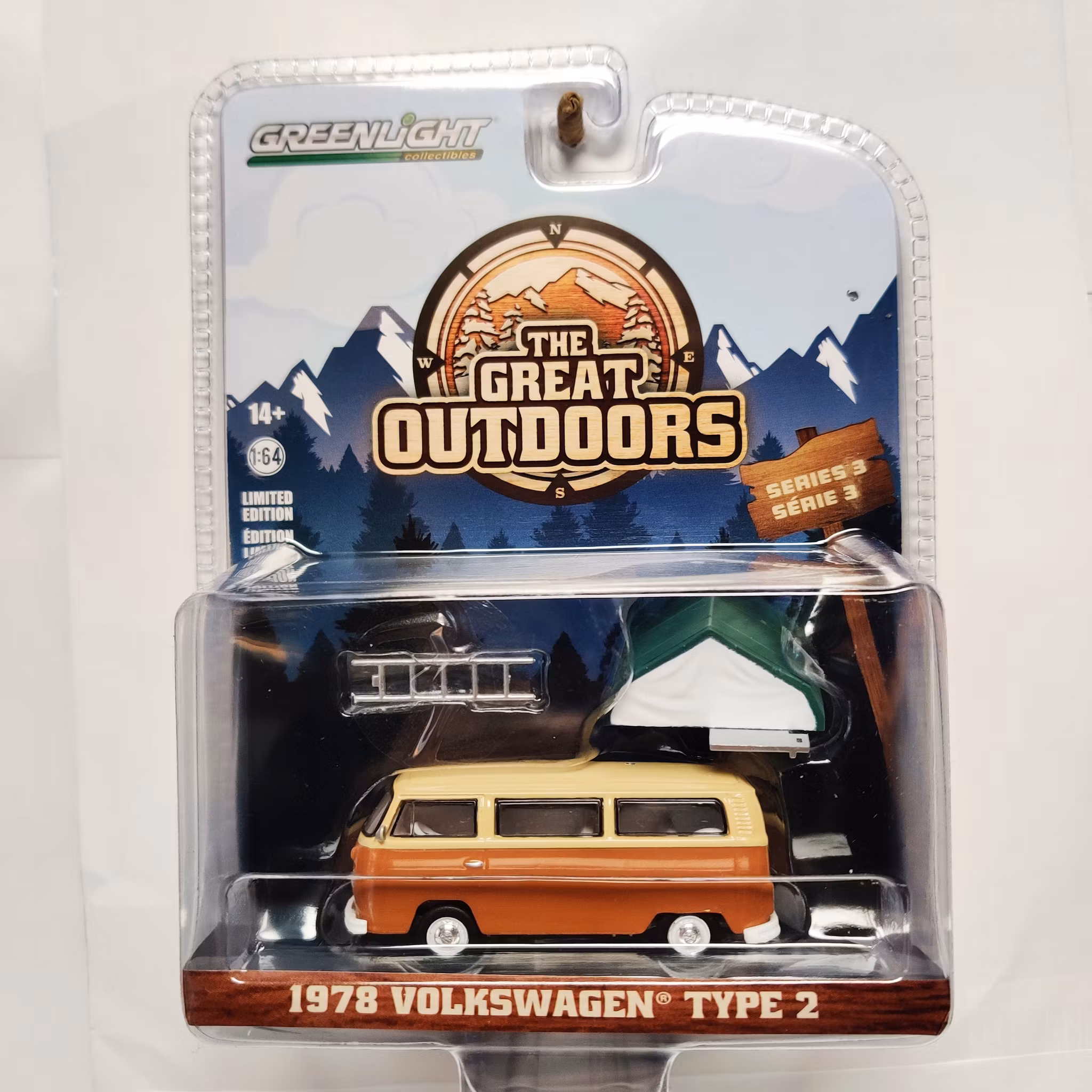 Skala 1/64 Greenlight "The Great Outdoors" 1978 Volkswagen Type 2 T2