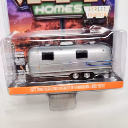 Skala 1/64 Greenlight "Hitched Homes" 1973 Airstream Ambassador International Land Yacht S14