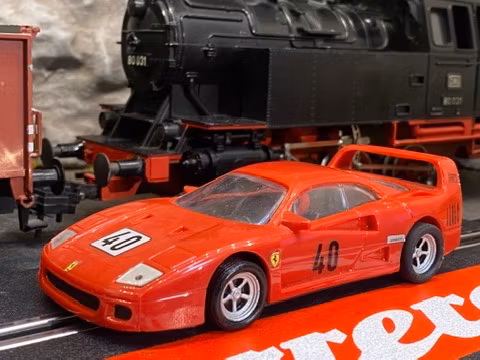 Skala 1/32 Used Analoge slotcar: Ferrrari F40, Red #40 fr Cartronic