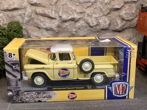Skala 1/24 1958' Chevrolet Apache Stepside "HOLLEY" Lim Ed. fr M2