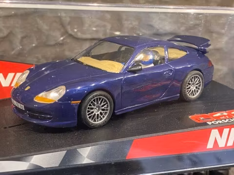 Skala 1/32 Analog Slotcar: Porsche 911 GT3, Bkue - 50234 fr NINCO