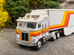 Skala 1/87 Kenworth K 100 Aerodyne "TOYOTA Motorsports" fr Brekina