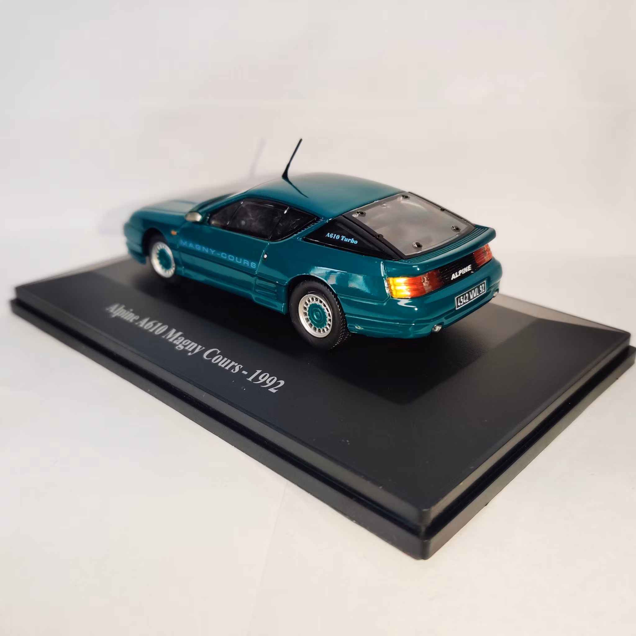 Skala 1/43 Alpine A610 Magny Cours 1992