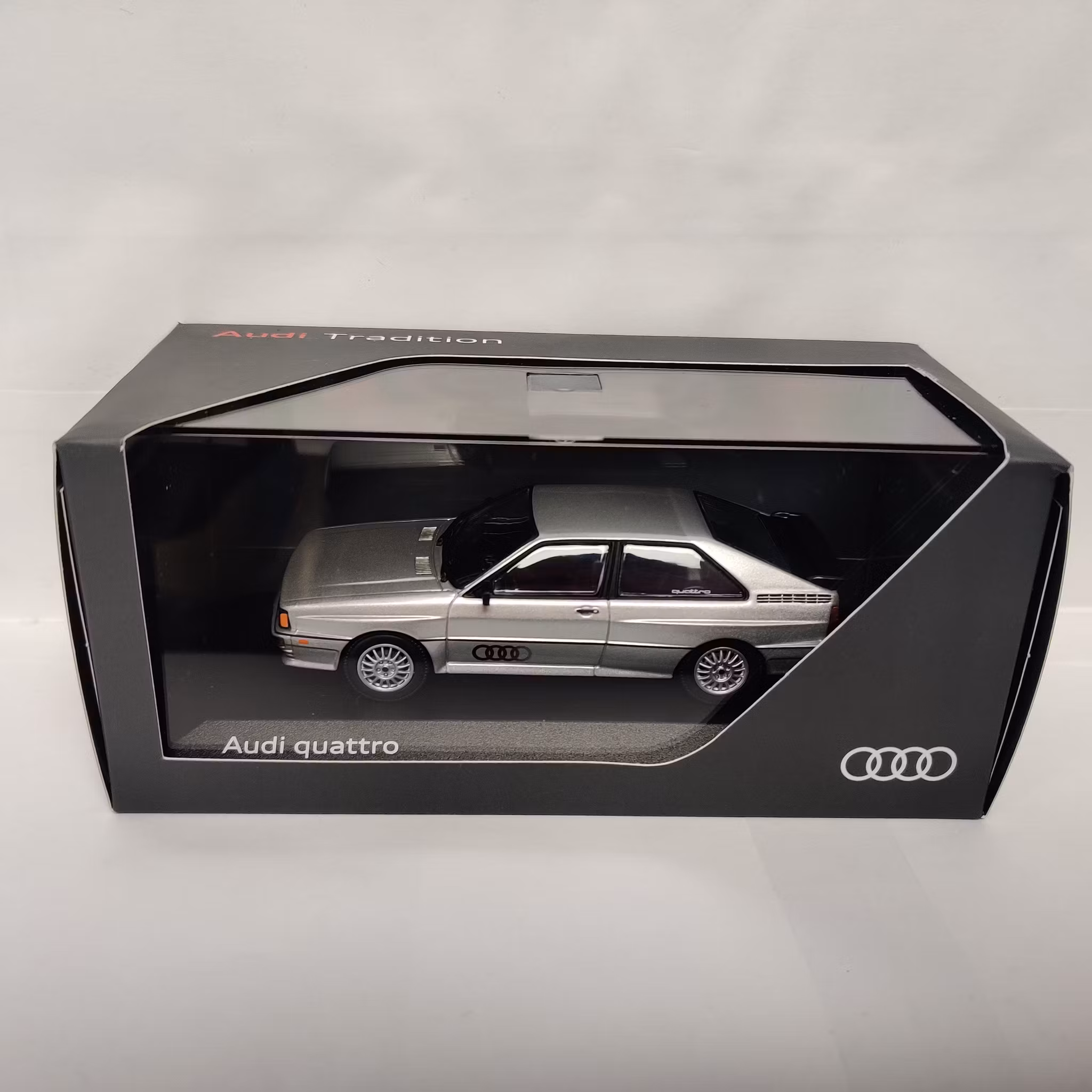 Skala 1/43 AUDI quattro fr Audi Tradition, Minichamps