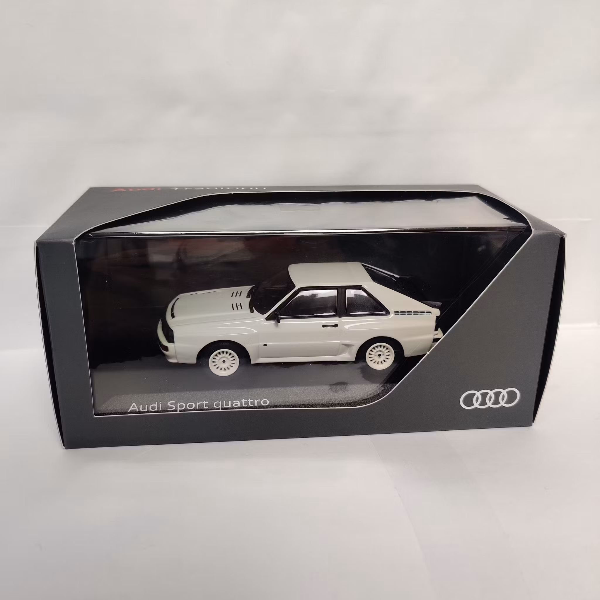 Skala 1/43 AUDI Sport quattro fr Audi Tradition, Minichamps