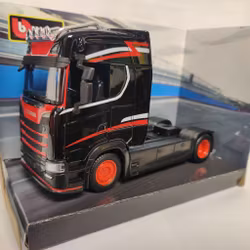 Skala 1/43 Scania S730 Highline fr Bburago