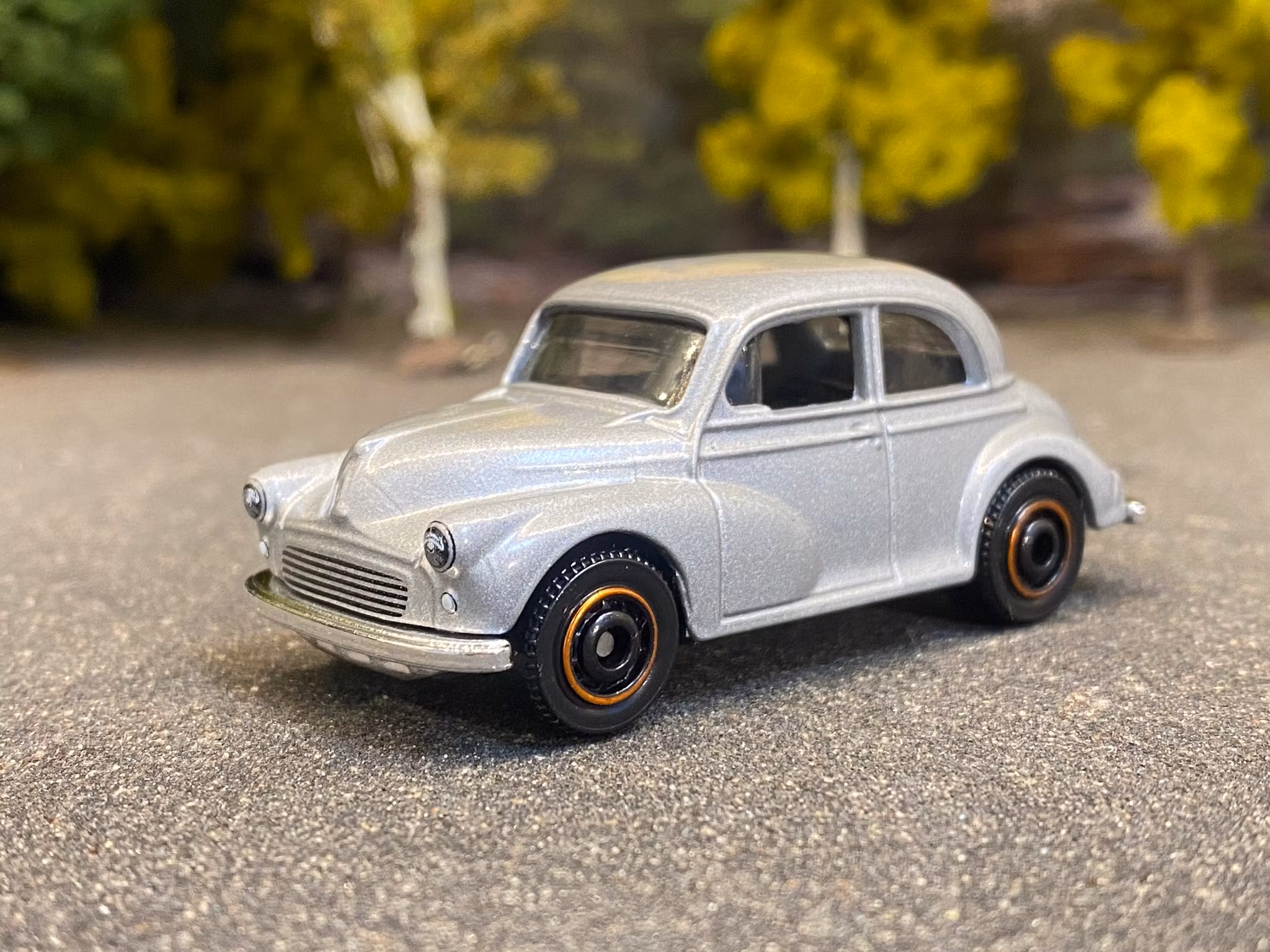 Skala 1/64 Matchbox "70-years"  Morris Minor Saloon