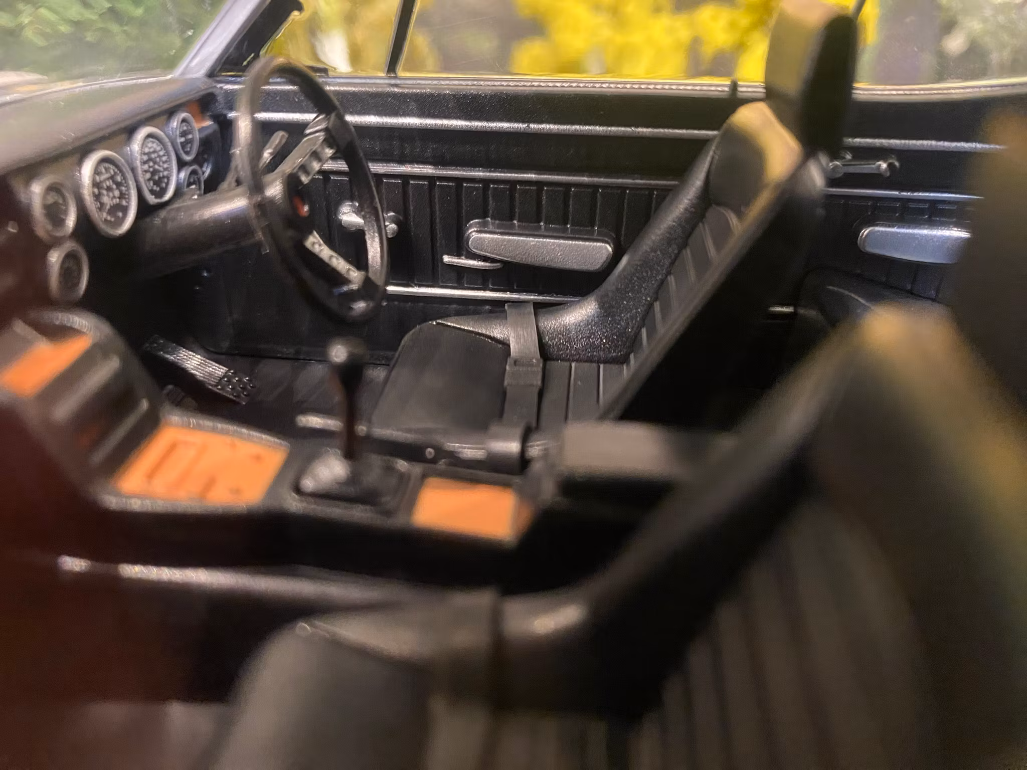 Skala 1/18 Nissan Skyline GT-R KGPC10, Silver Triple9 Collection