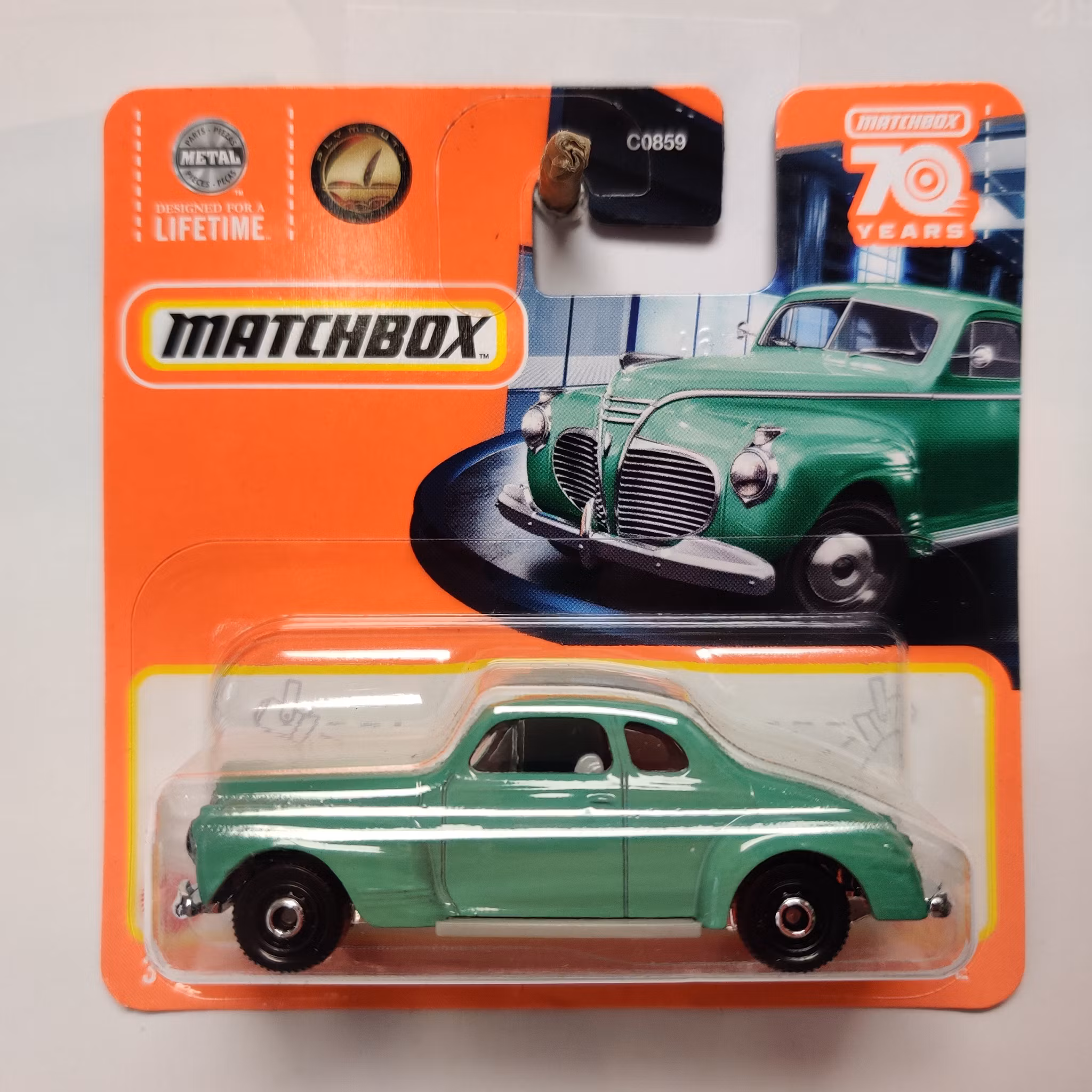 Skala 1/64 Matchbox "70-years" Plymouth Coupe 1941