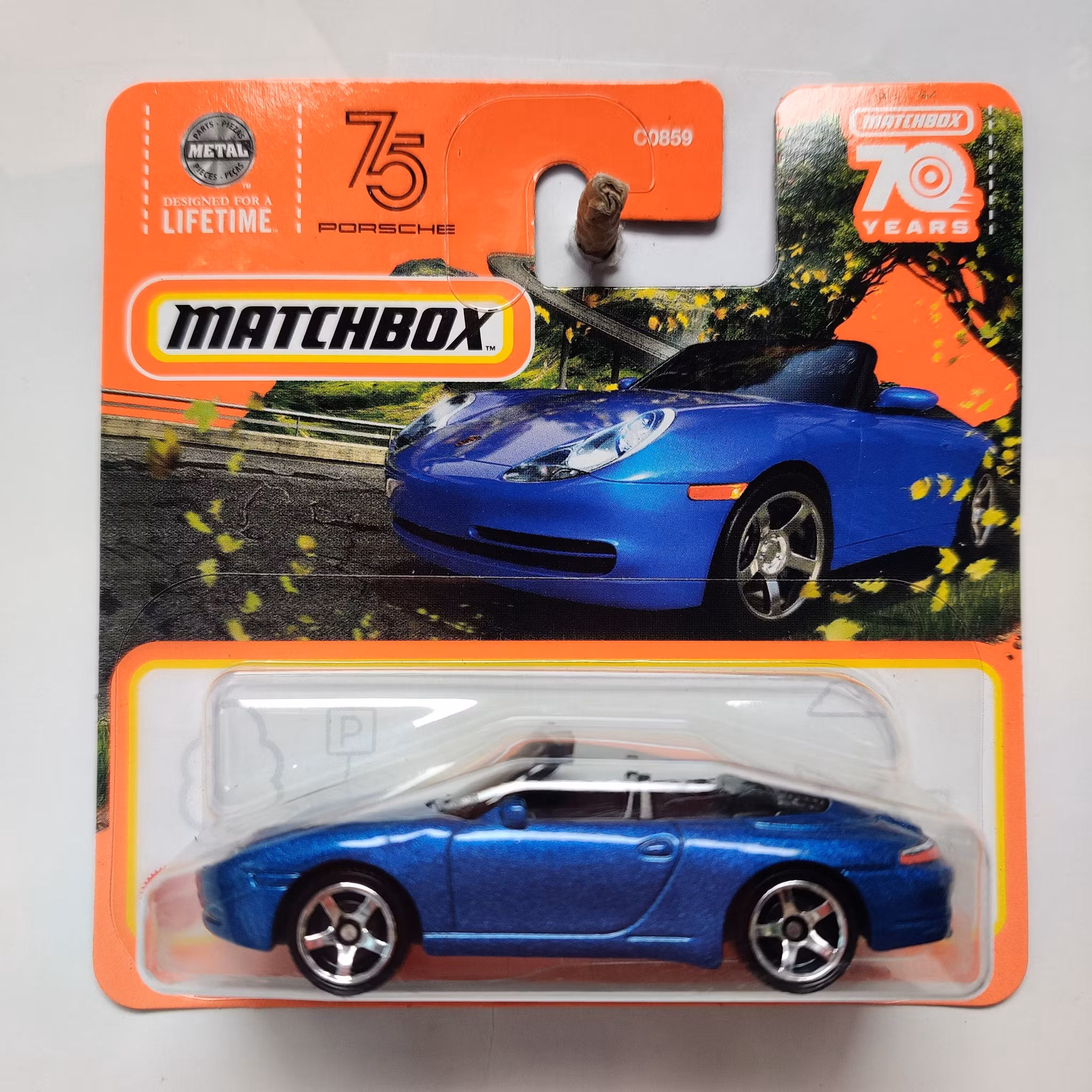 Skala 1/64 Matchbox "70-years" Porsche 911 Carrera Cabriolet