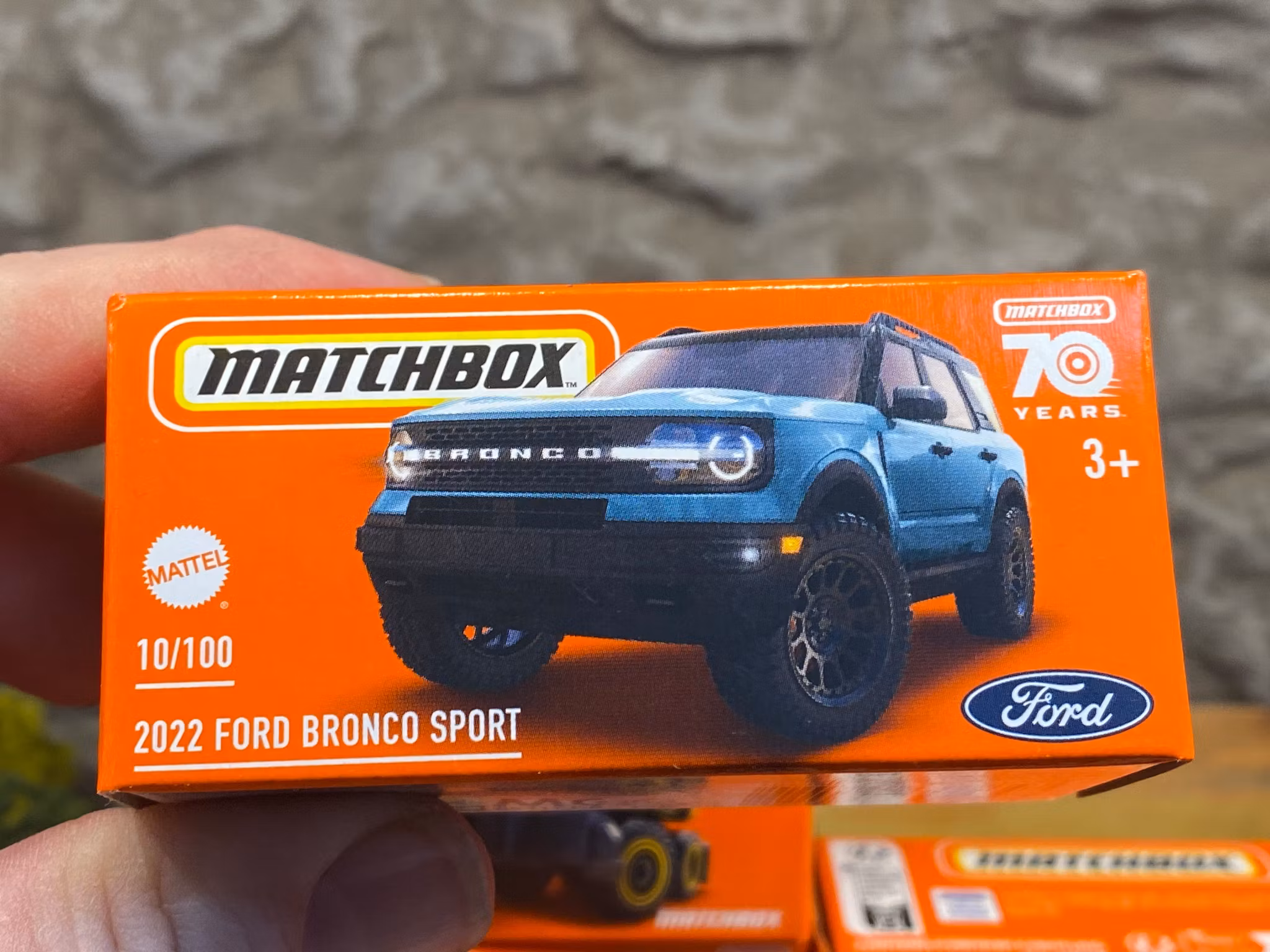 Skala 1/64 Matchbox "70-years" Ford Bronco Sport 2022