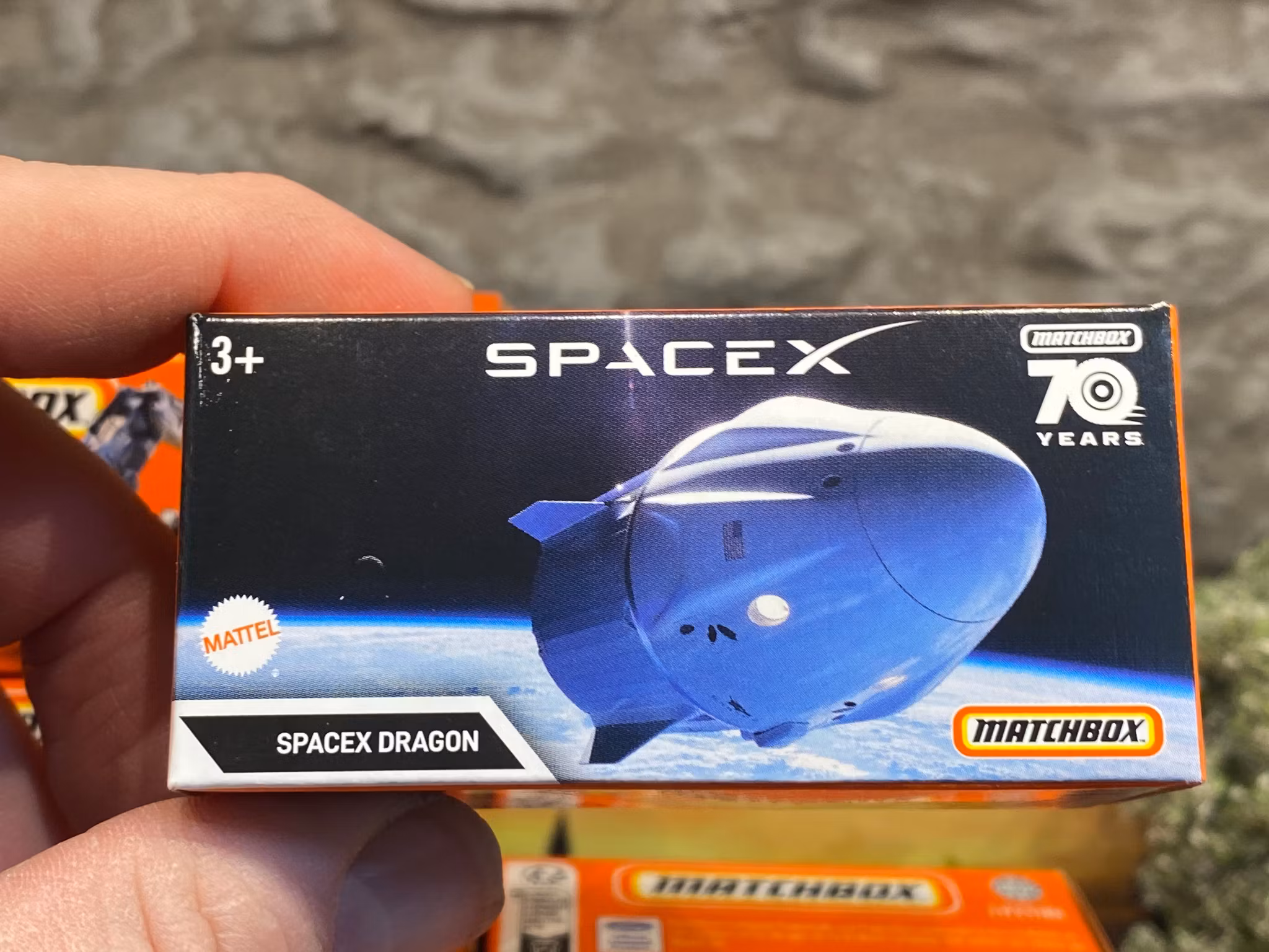 Skala 1/64 Matchbox "70-years" Space X Dragon