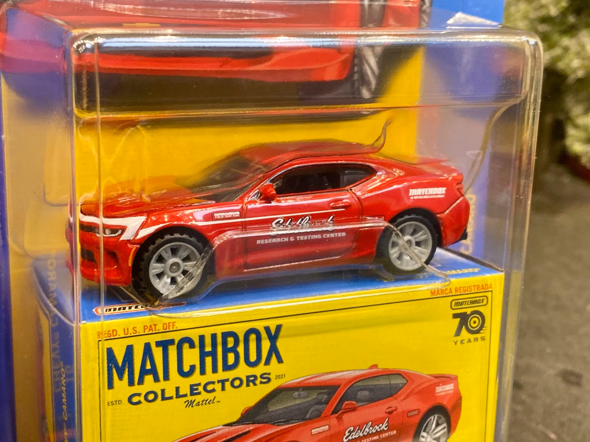 Skala 1/64 MATCHBOX Collectors 70 years - Chevy Camaro 16', red