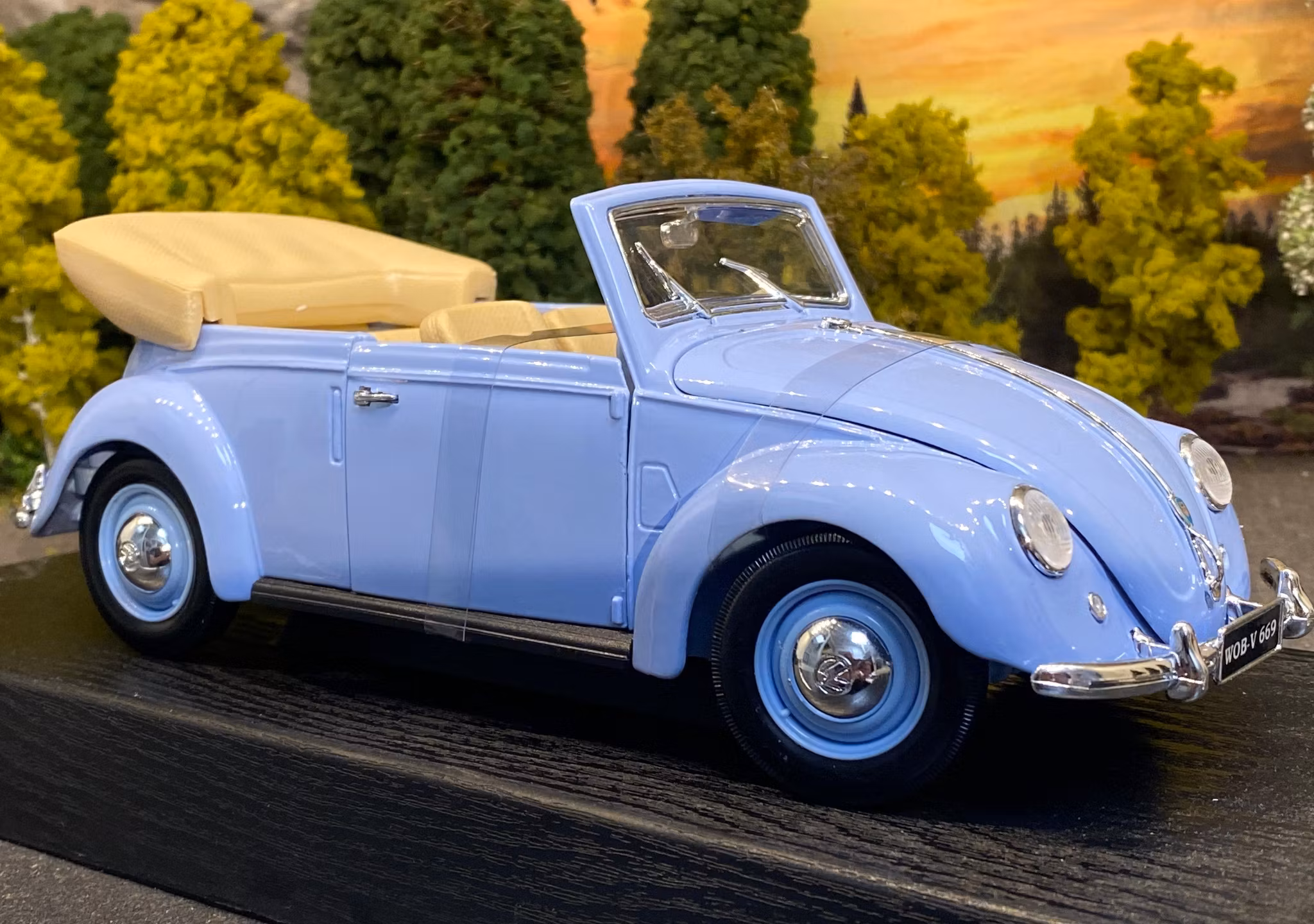 Skala 1/18 Volkswagen Cabriolet 1951 fr Maisto