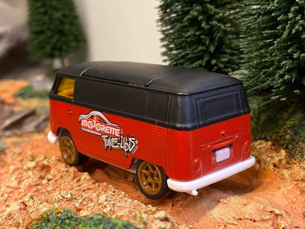 Skala 1/64 Volkswagen T1 Food Wagon fr Majorette - Model of the year 21'