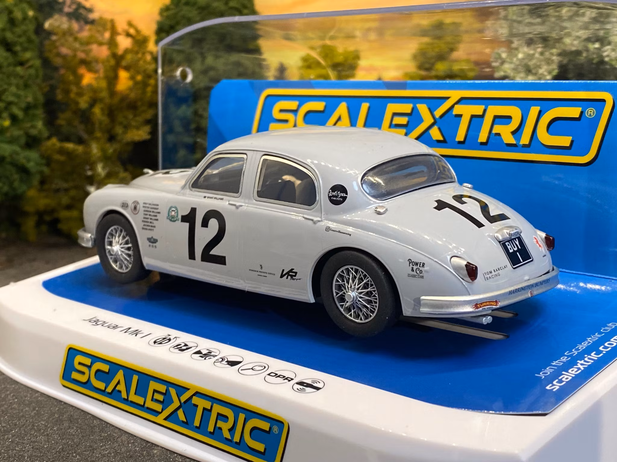 Skala 1/32 Analogue Scalextric Slot Car: Jaguar Mk 1, #12