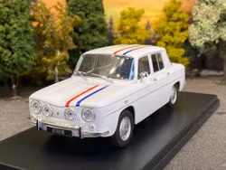 Skala 1/24 Renault 8 Gordini, White w stripes fr WhiteBox