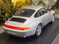 Skala 1/18 Porsche 911 Carrera 93', Silver Limited Edition 1500 ex fr Norev